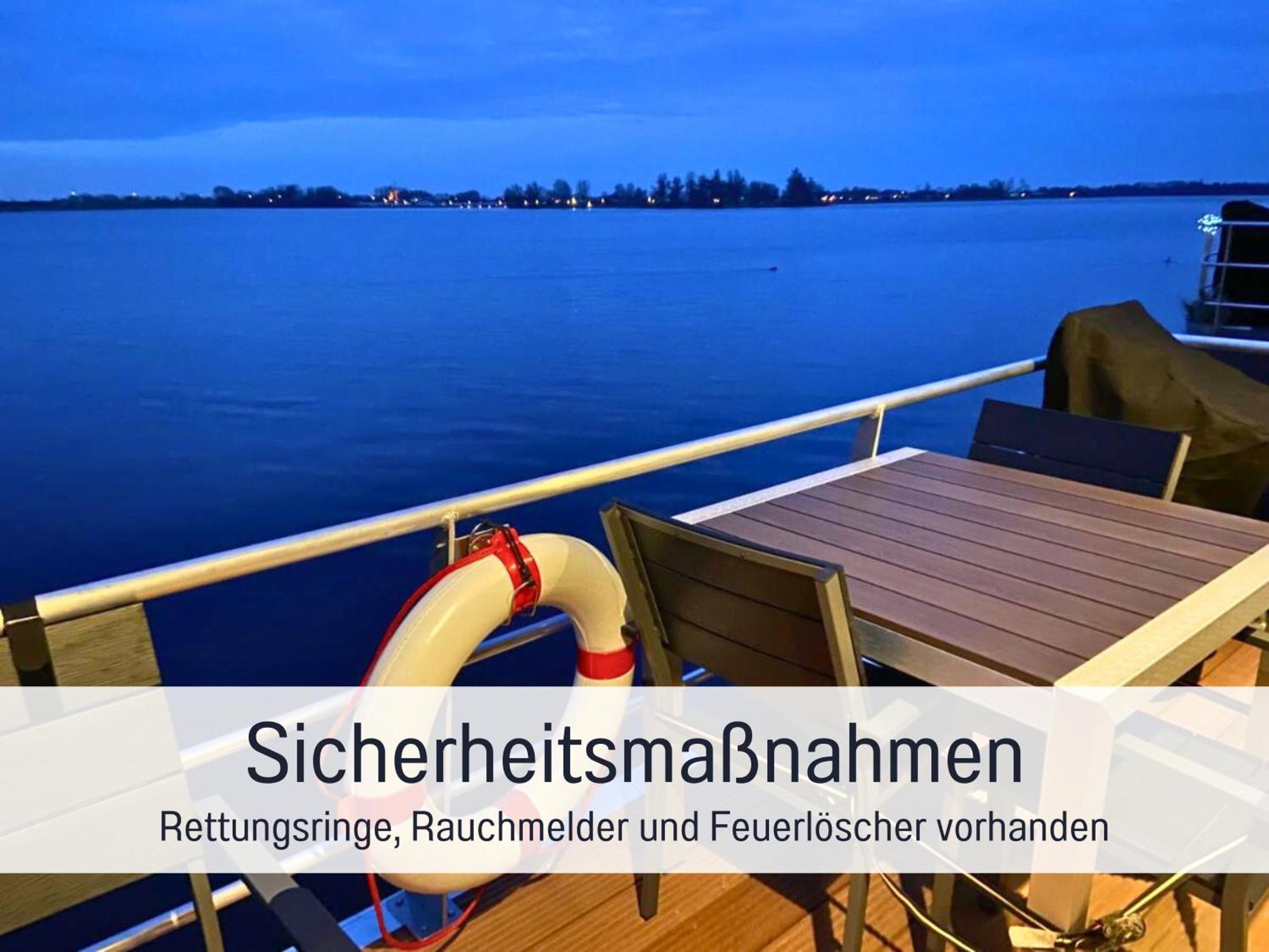 Hausboot Claudia Maasbommel Hotel Exterior photo