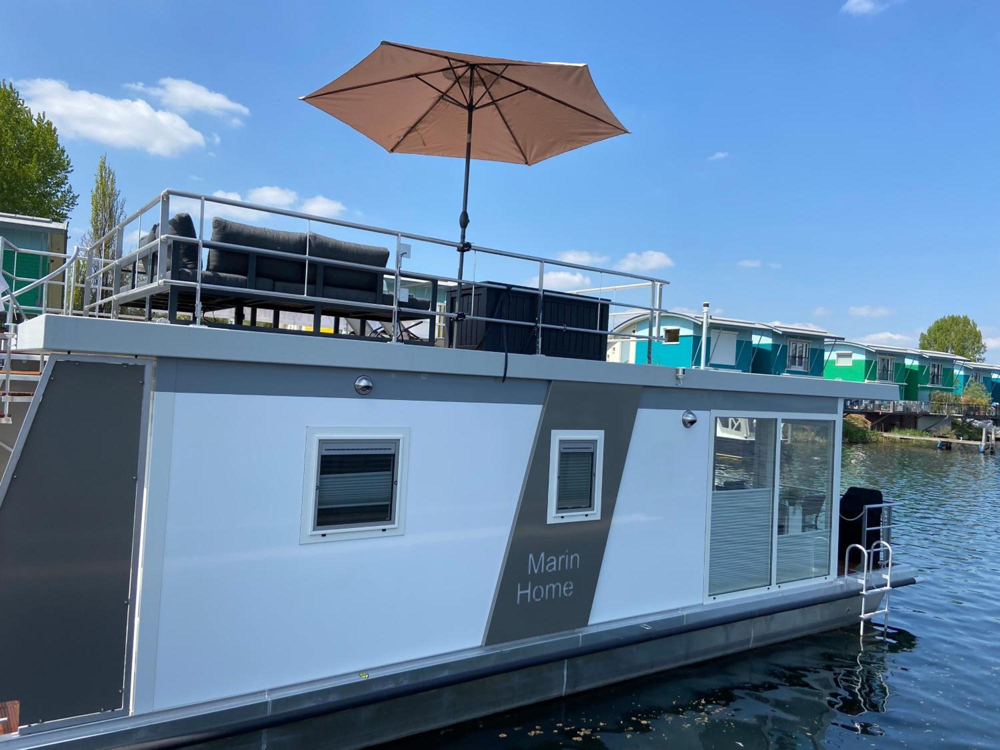 Hausboot Claudia Maasbommel Hotel Exterior photo